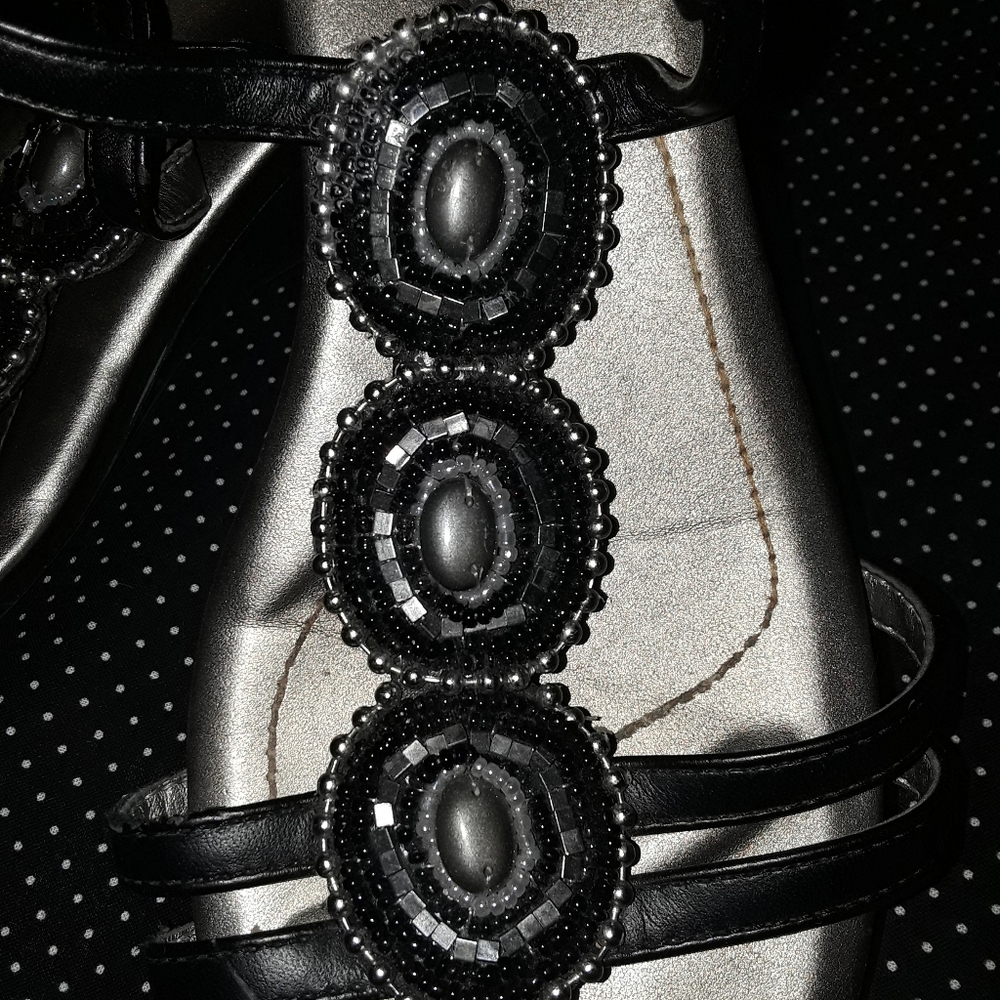 NWOT Bandolino Sandals